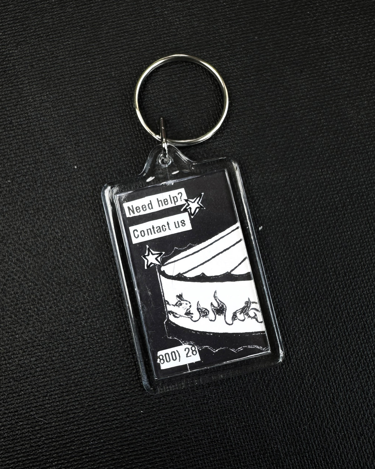 COLLAGE KEYCHAIN - random