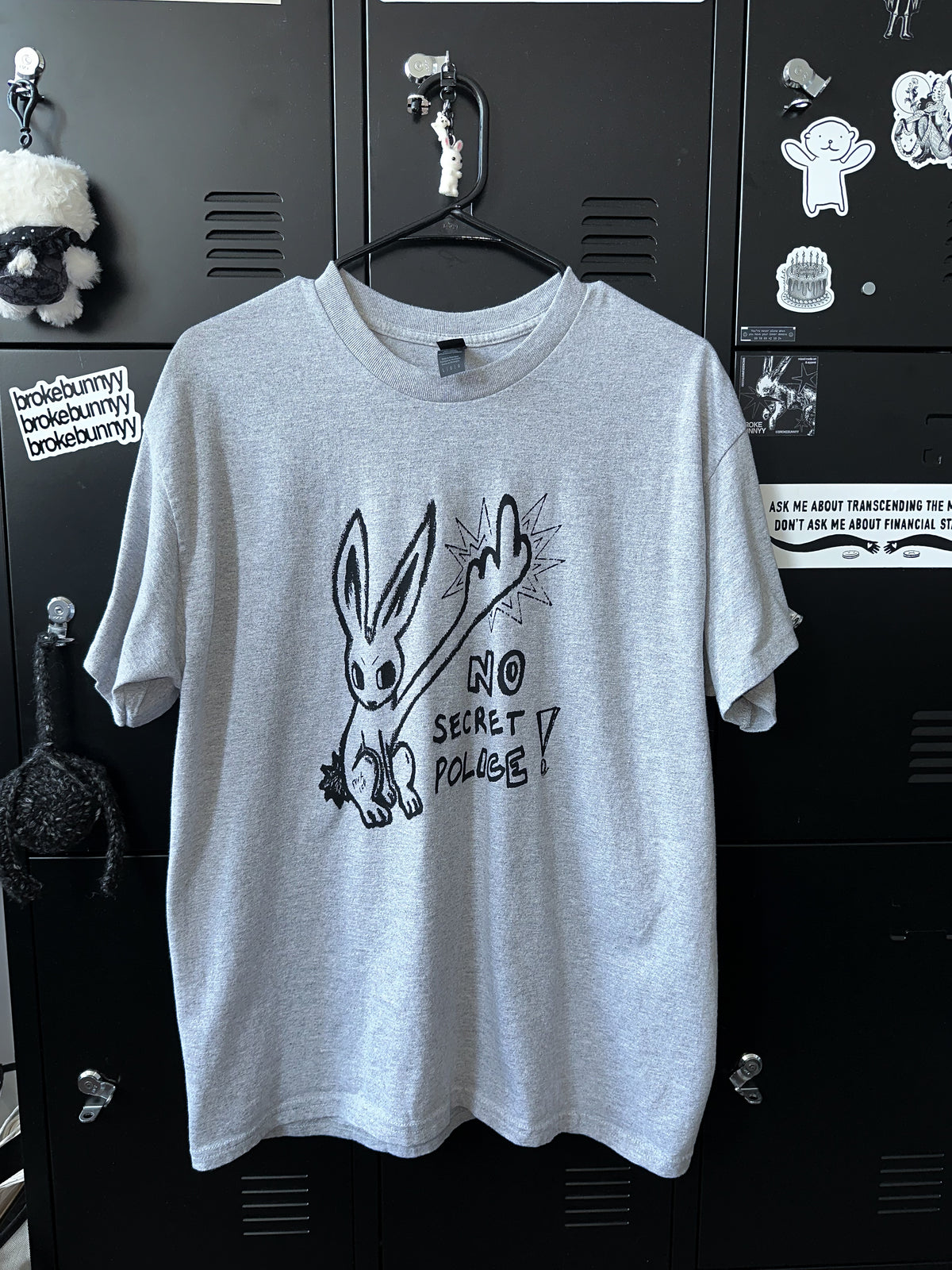 NO SECRET POLICE unisex tee *