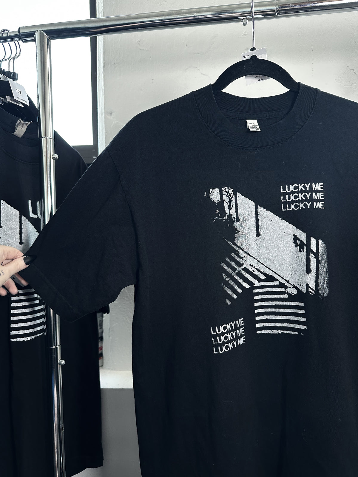 LUCKY ME unisex tee - S