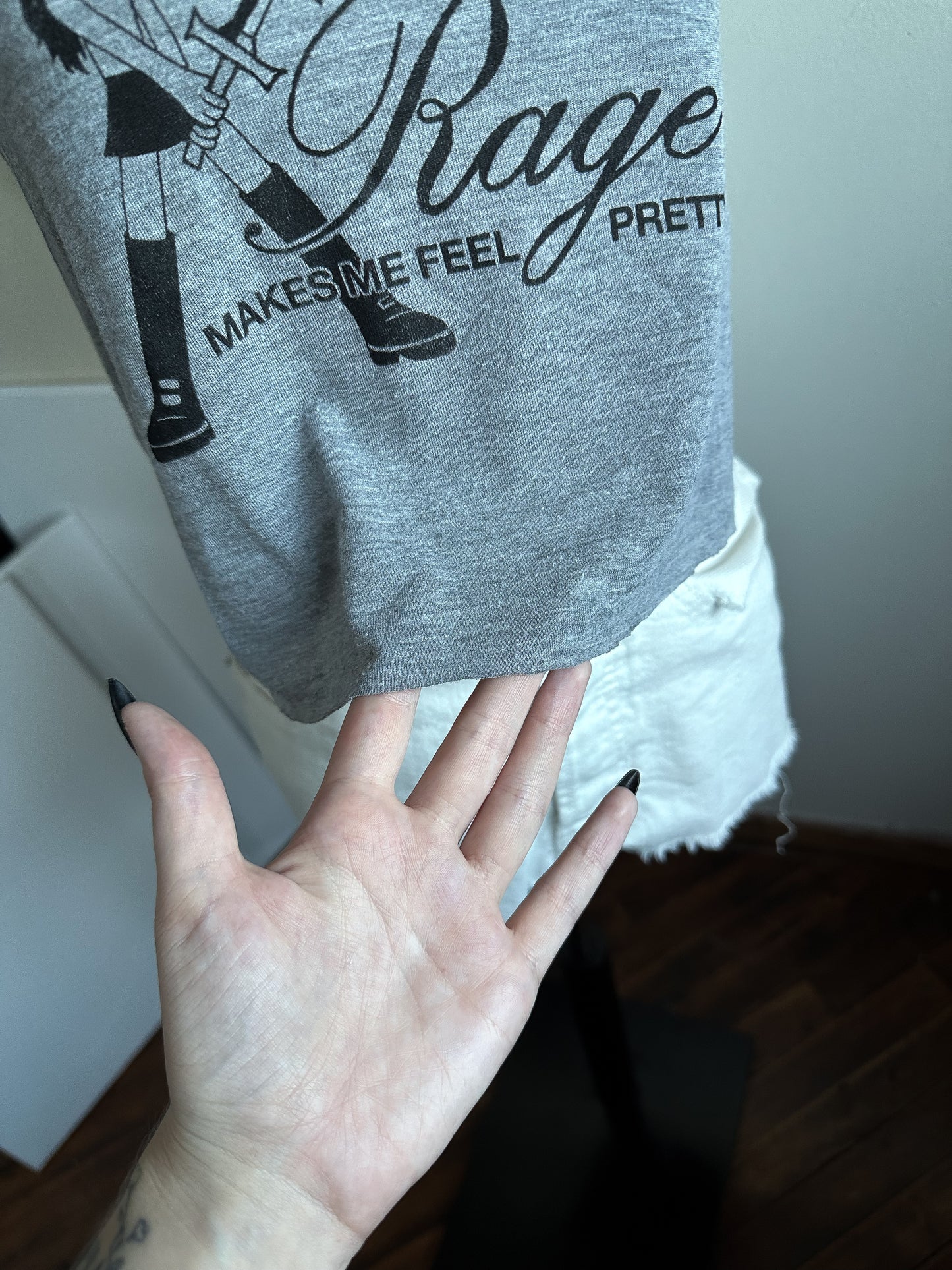RAGE MAKES ME FEEL PRETTY Cropped Tank - XL