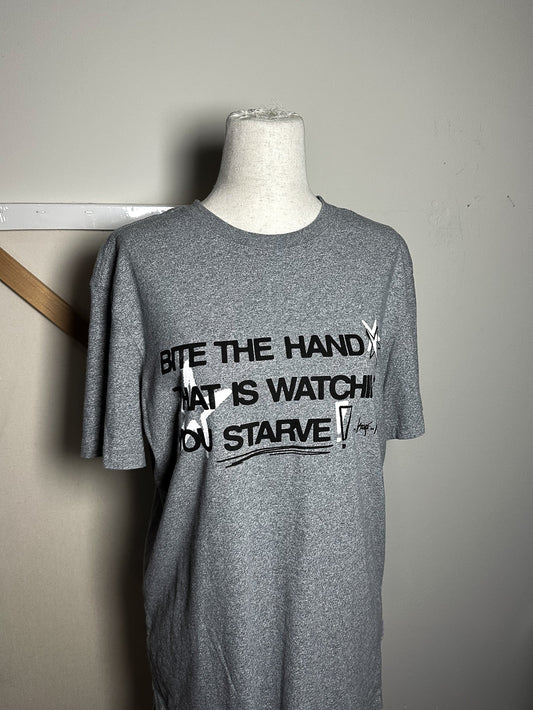 BITE THE HAND Tee - S