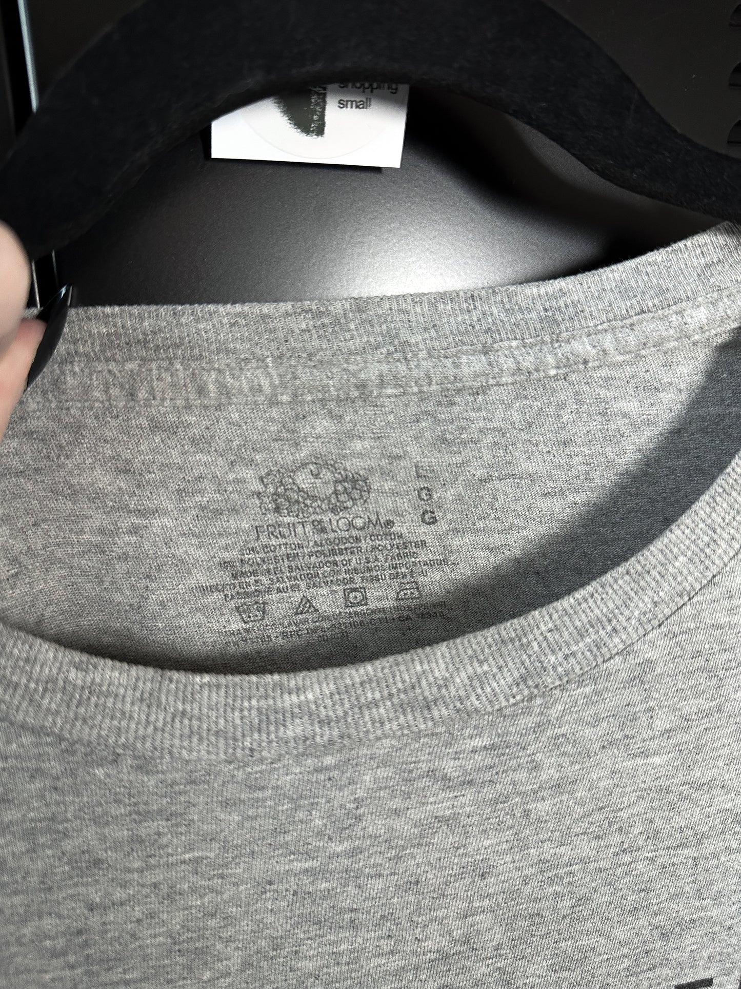 CONNECTED gray tee - L