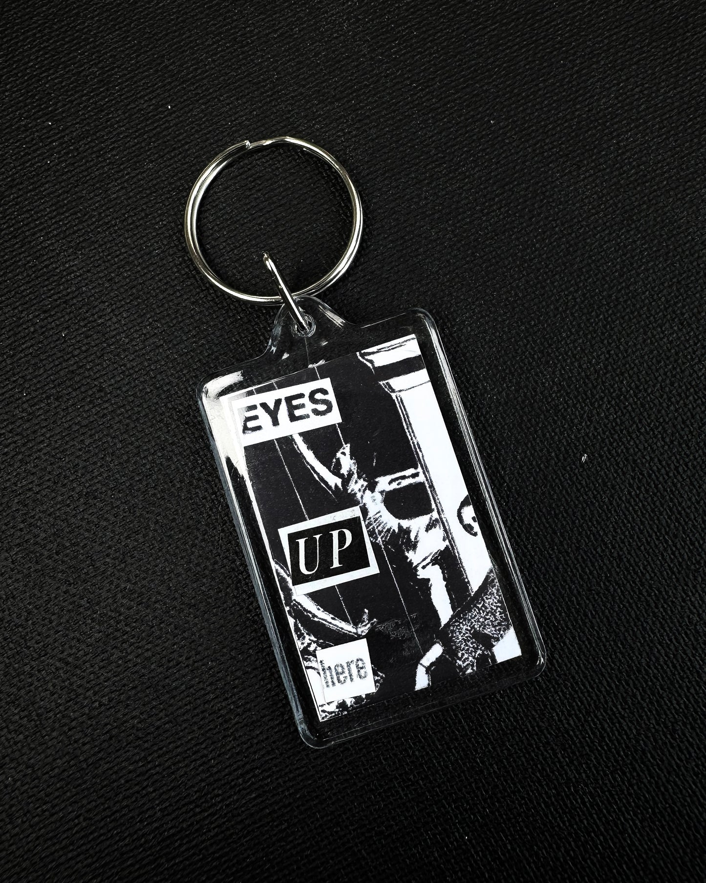 COLLAGE KEYCHAIN - random