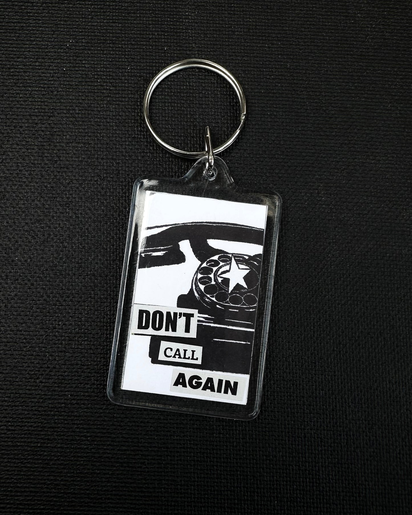 COLLAGE KEYCHAIN - random