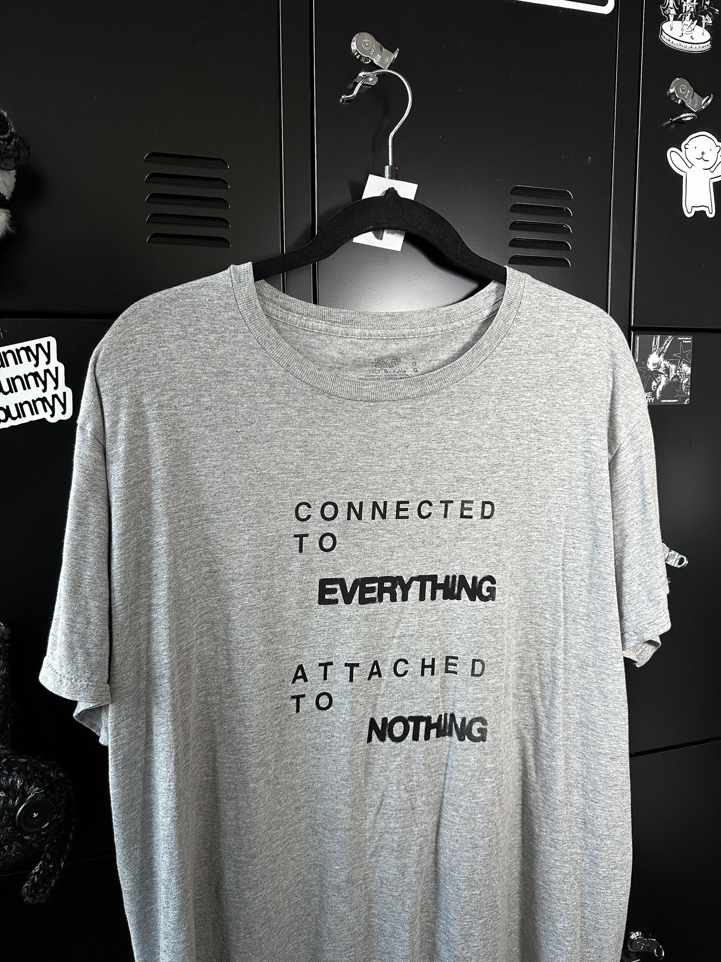 CONNECTED gray tee - L