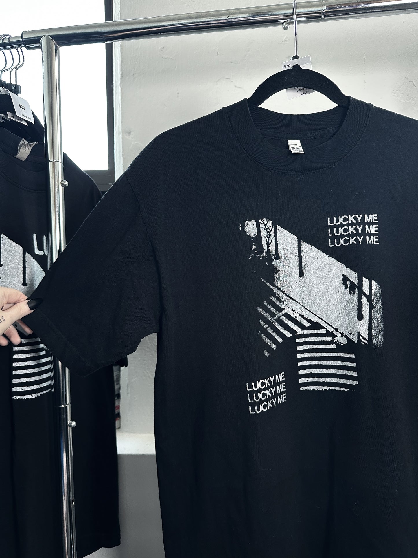 LUCKY ME unisex tee - S