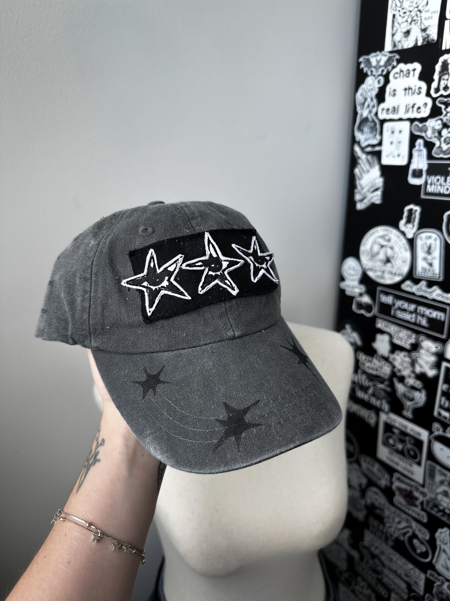 STAR EYES patchwork hat