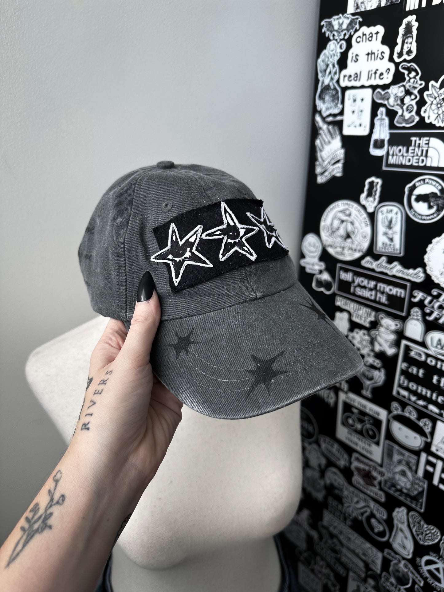 STAR EYES patchwork hat