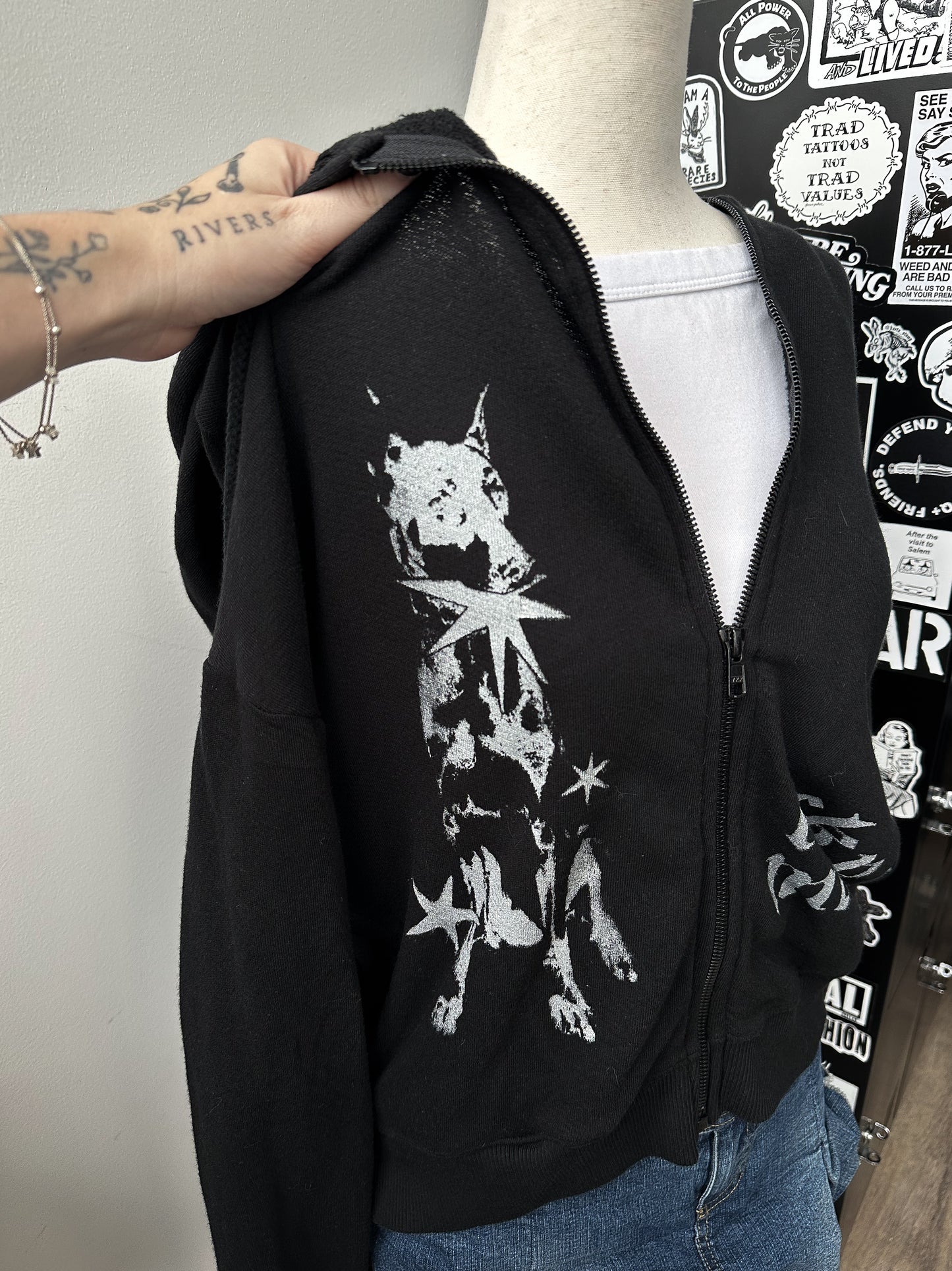 LUCKY ME STAR PUP hoodie - S