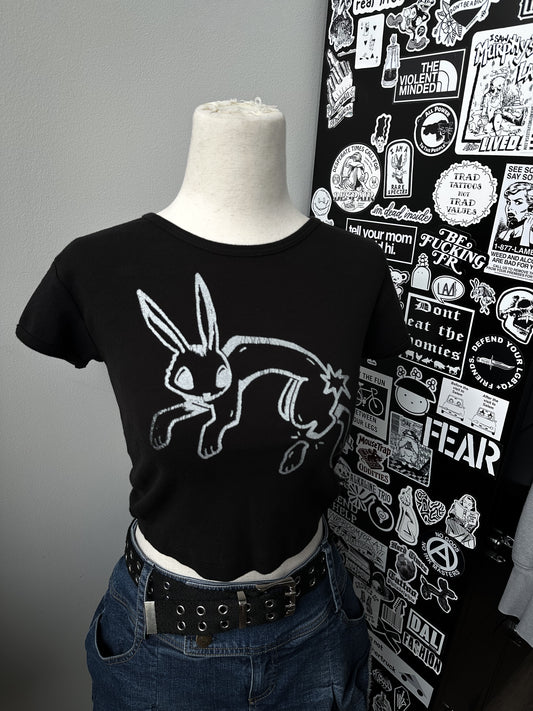 BROKEN BUNNY baby tee - M