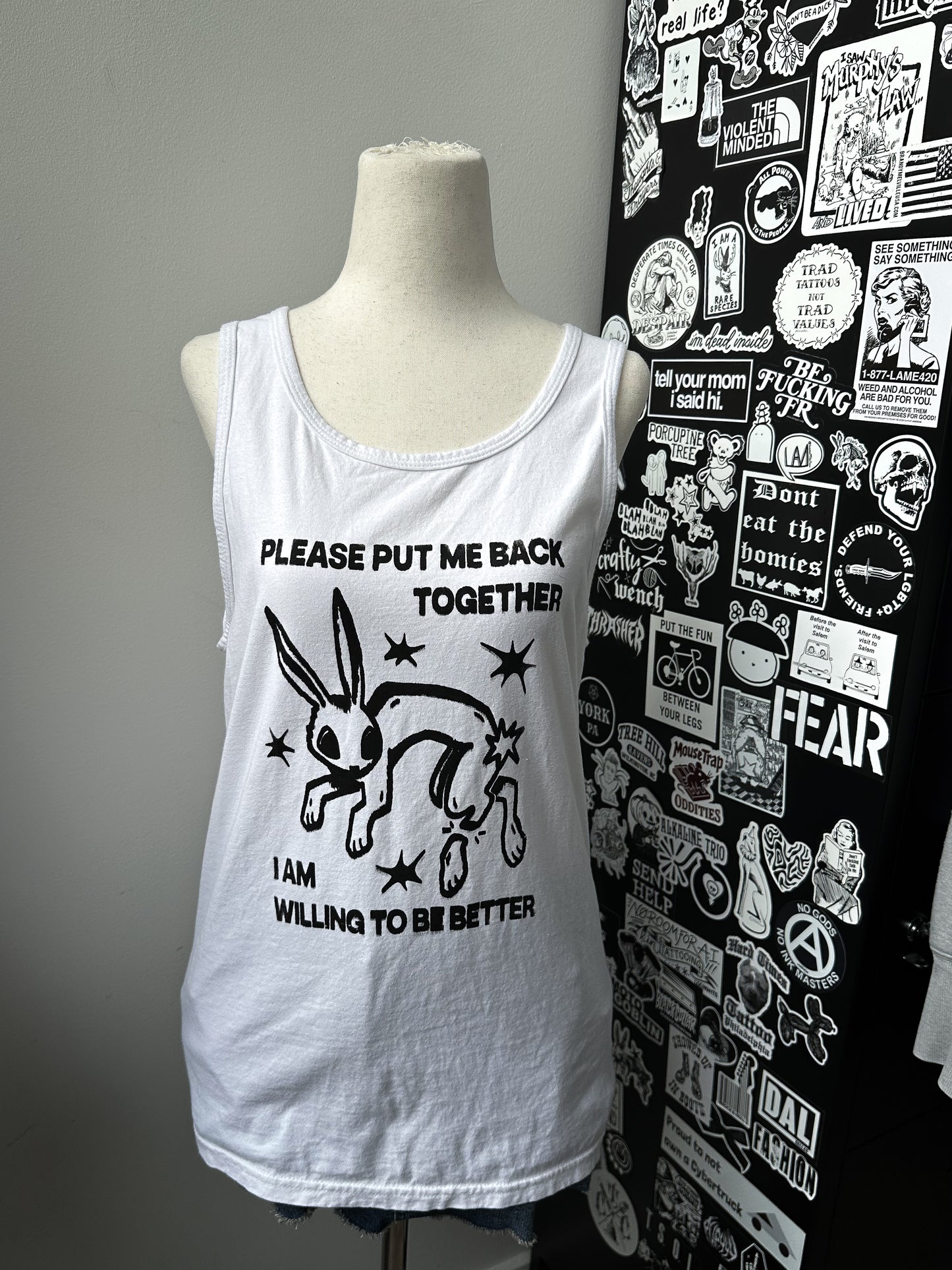 BROKEN BUNNY unisex tank - S