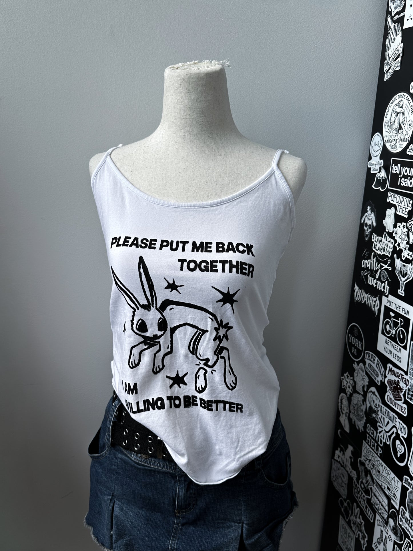 BROKEN BUNNY tank - L