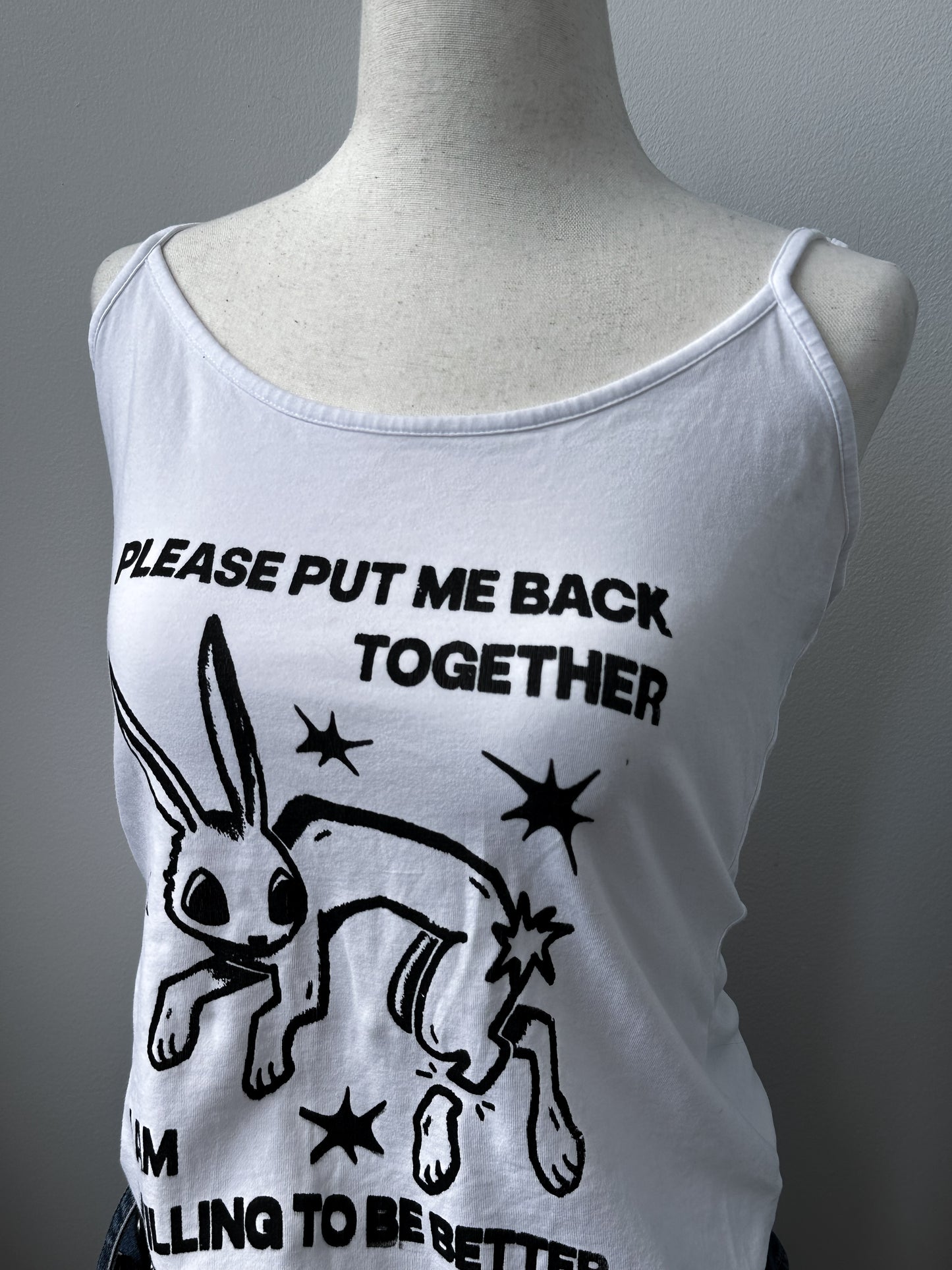 BROKEN BUNNY tank - L