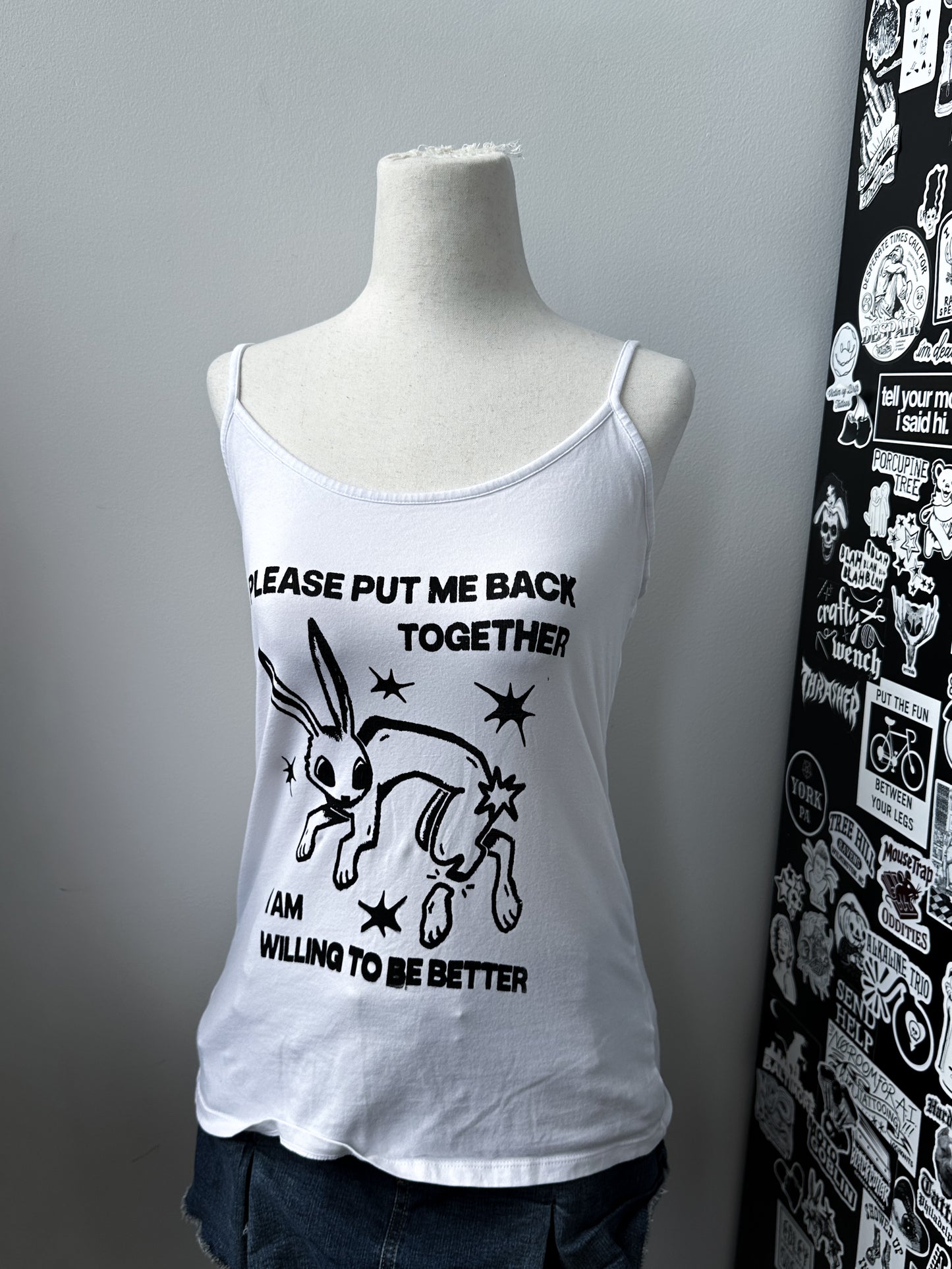 BROKEN BUNNY tank - L