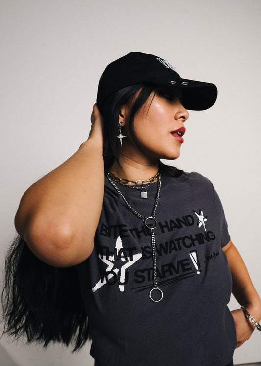 BITE THE HAND Tee - XL